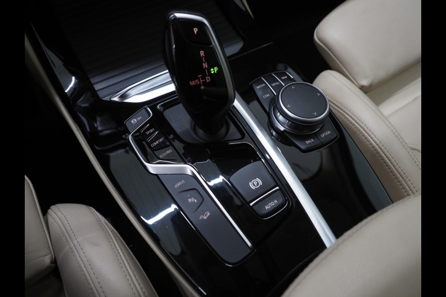 BMW X3 xDrive30e 292PK | Sportstoelen | Leder | Camera | Virtual | Stoelverwarming | DAB | Carplay