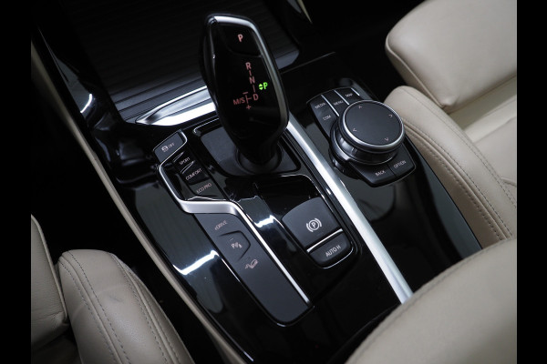 BMW X3 xDrive30e 292PK | Sportstoelen | Leder | Camera | Virtual | Stoelverwarming | DAB | Carplay