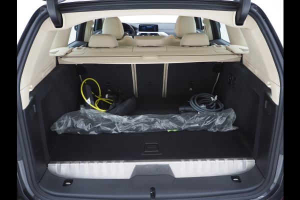 BMW X3 xDrive30e 292PK | Sportstoelen | Leder | Camera | Virtual | Stoelverwarming | DAB | Carplay