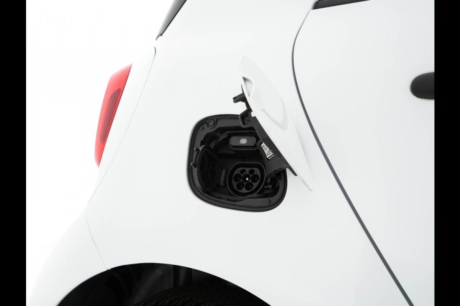 Smart Forfour EQ Essential 18 kWh [ 3-Fase ] (INCL-BTW) Aut. *LEATHER | AIRCO | CRUISE | DAB+ | COMFORT-SEATS | 15''ALU*