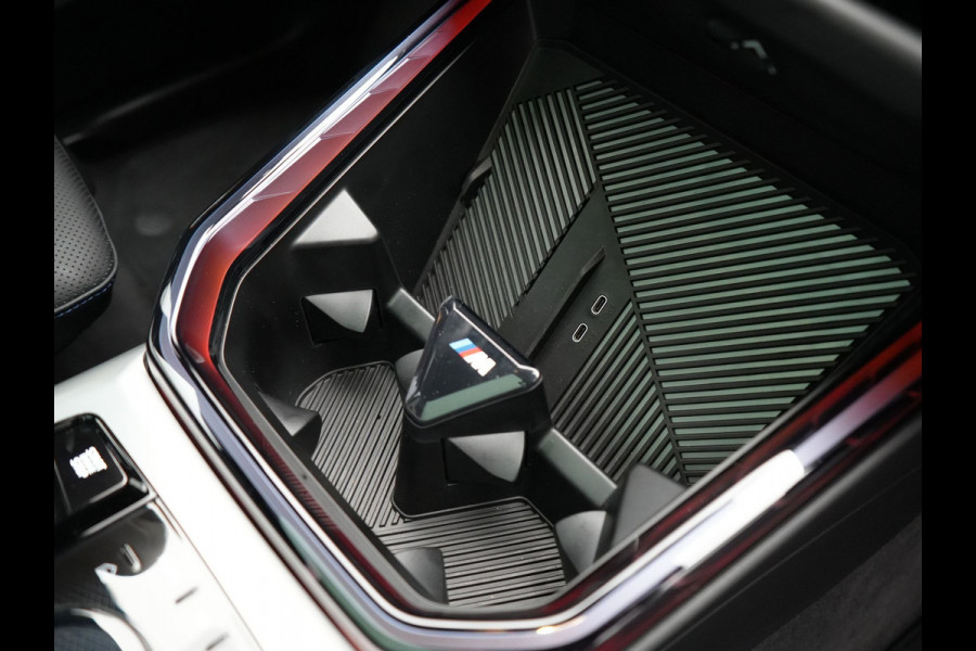 BMW X3 30e xDrive M Sport PRO Plug In Hybrid 299pk PHEV | Panodak | Trekhaak af Fabriek | Adaptive Cruise | 21"L.M | 360 Camera | Head Up | Harman Kardon | Lederen Sportstoelen Memory |  Widescreen |