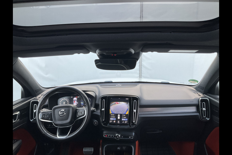 Volvo XC40 1.5 T5 262pk Recharge R-Design 360° HK Pano Trekhaak Stoel/Stuurverw. PHEV