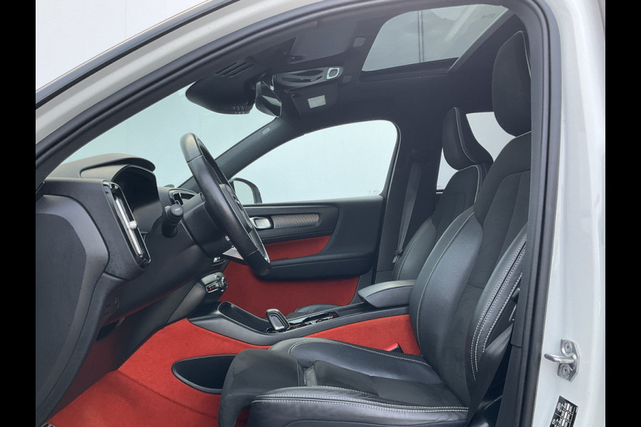 Volvo XC40 1.5 T5 262pk Recharge R-Design 360° HK Pano Trekhaak Stoel/Stuurverw. PHEV