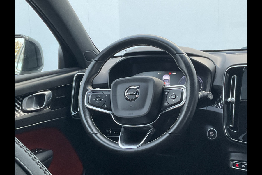 Volvo XC40 1.5 T5 262pk Recharge R-Design 360° HK Pano Trekhaak Stoel/Stuurverw. PHEV