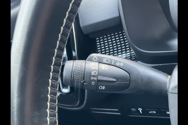 Volvo XC40 1.5 T5 262pk Recharge R-Design 360° HK Pano Trekhaak Stoel/Stuurverw. PHEV