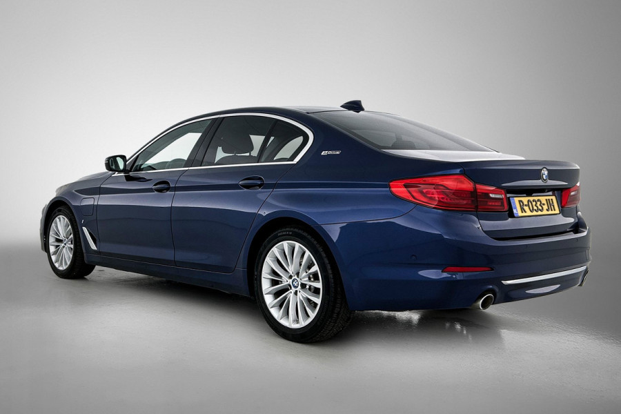 BMW 5 Serie 530e iPerformance High Executive(Dealer OnderH, Carplay, Lane Assist, Harman/ Kardon, StoelV, 360 camera, Etc)