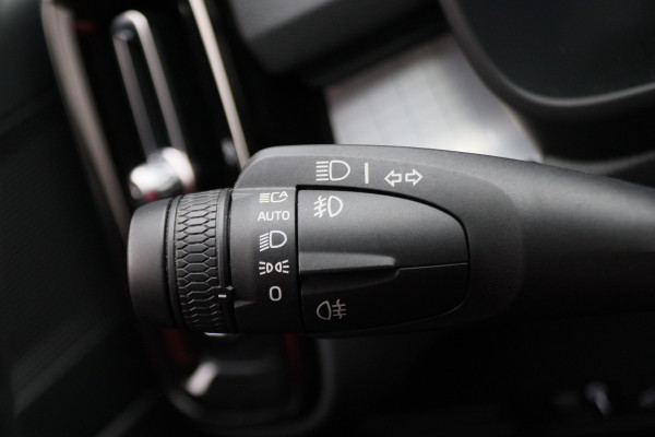 Volvo XC40 1.5 T4 Plug-in hybrid Core Bright Camera, Apple Carplay, Stuurverw., Keyless, Trekhaak