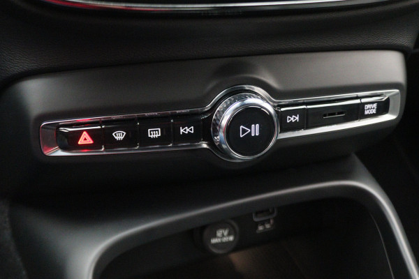 Volvo XC40 1.5 T4 Plug-in hybrid Core Bright Camera, Apple Carplay, Stuurverw., Keyless, Trekhaak