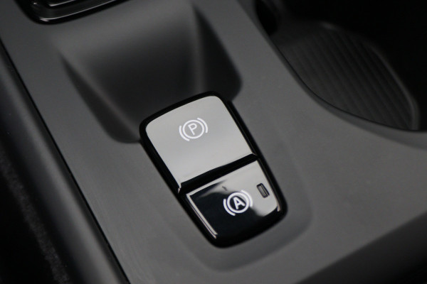 Volvo XC40 1.5 T4 Plug-in hybrid Core Bright Camera, Apple Carplay, Stuurverw., Keyless, Trekhaak