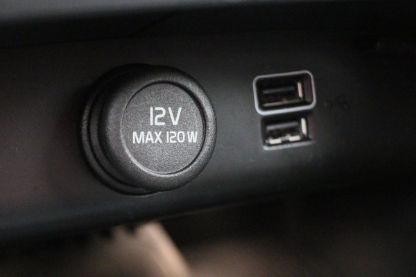 Volvo XC40 1.5 T4 Plug-in hybrid Core Bright Camera, Apple Carplay, Stuurverw., Keyless, Trekhaak