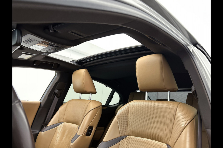Lexus ES 300h President Line(Perfect onderH, Panorama, Stoel VerW+ Koeling, StuurV, Camera, PDC, Etc)