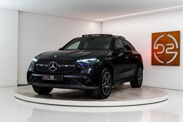 Mercedes-Benz GLC Coupé 400e 4MATIC AMG 381PK | Pano | Burmester | Sfeer | Carbon | Trekhaak | BOMVOL!