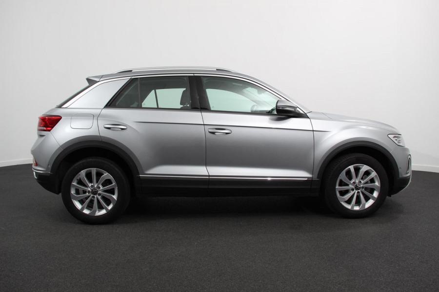 Volkswagen T-Roc 1.5 TSI 150pk DSG Style | Navigatie | Apple Carplay/Android Auto | Parkeersensoren | Camera | Adaptive Cruise Control | Digitale cockpit | Park Assist | Stoel- en stuurverwarming | Elektrische achterklep | LED-koplampen