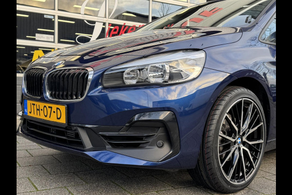 BMW 2 Serie Active Tourer 216i Advantage - Panorama dak I Navigatie I Airco I PDC /Achteruitrij camera I Sport velgen I Dealer ond