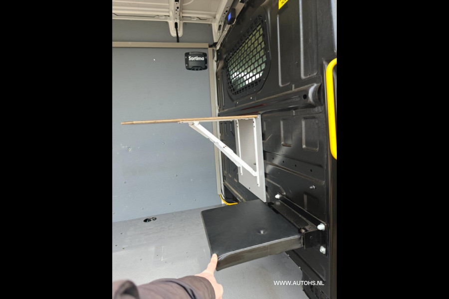 Volkswagen Crafter 35 2.0 TDI L3H3 EL Highline , Euro 6 , 1e Eig. 3000 KG trekkracht , mooie bus , cruise , camera.