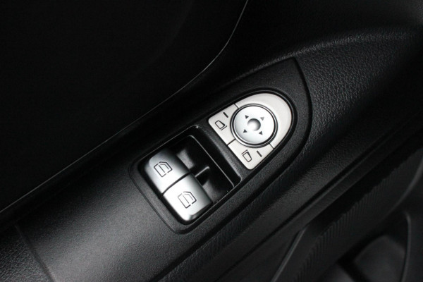 Mercedes-Benz Vito 136PK LANG JB- EDITION FULL BLACK / AMG / SPOILER / VERLAGINGSVEREN / NAVIGATIE / SIDE- BARS / FULL / NAVIGATIE