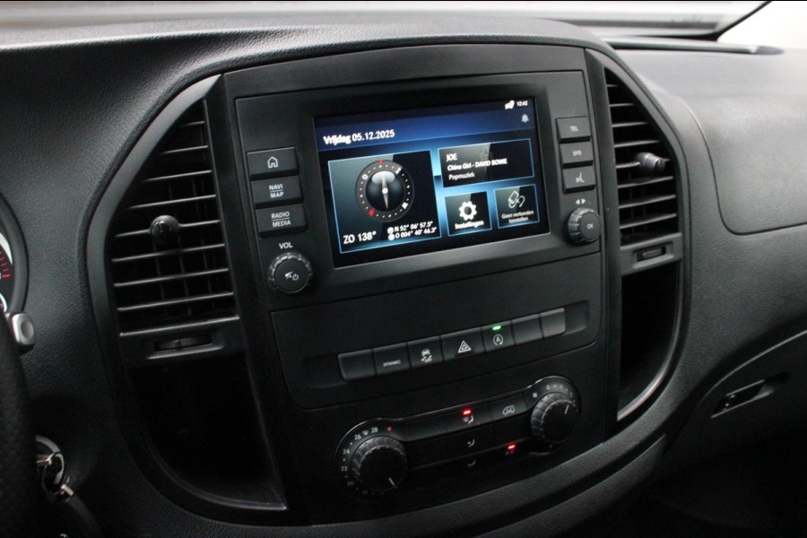 Mercedes-Benz Vito 136PK LANG JB- EDITION FULL BLACK / AMG / SPOILER / VERLAGINGSVEREN / NAVIGATIE / SIDE- BARS / FULL / NAVIGATIE