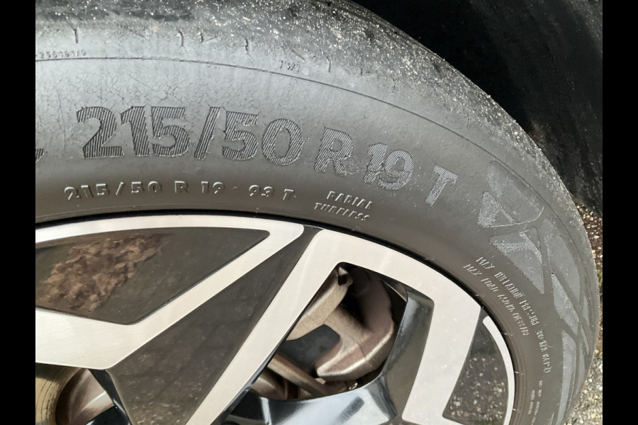 Volkswagen ID.3 First Plus 58 kWh SOH 91% Adap.Cruise Stoel/Stuurverw Carplay 100% Elektrisch NL-Auto!