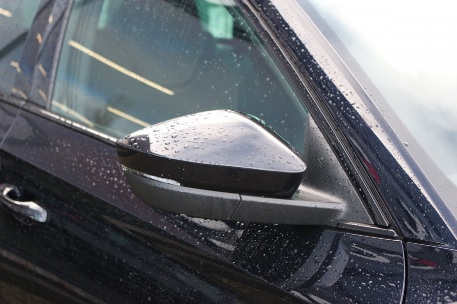 Škoda Superb Combi 1.4 TSI iV 218 PK Sportline BNS PHEV, 4 x Stoelverwarming, 360 Camera, DCC,