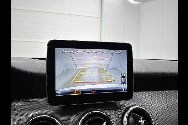 Mercedes-Benz CLA-Klasse 200 Prestige AMG-Styling (Goed OnderH, Navi, Camera, PDC V+A, StoelV, Cruise Con, Etc)