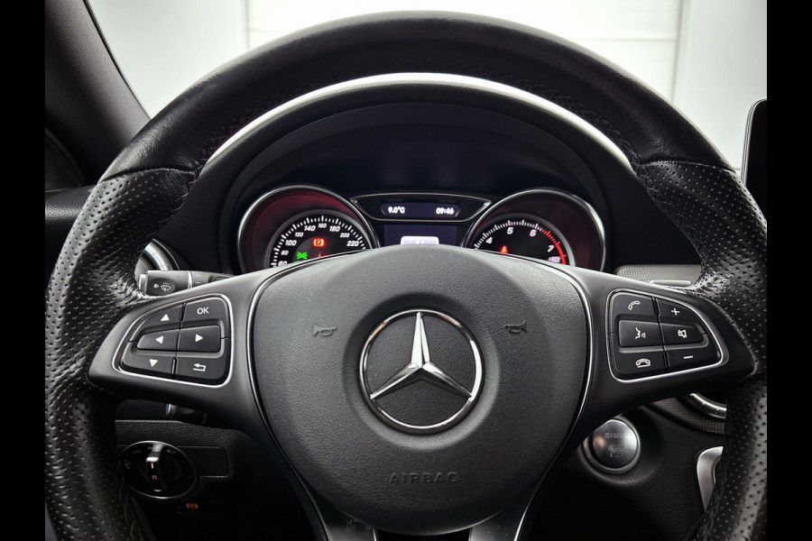 Mercedes-Benz CLA-Klasse 200 Prestige AMG-Styling (Goed OnderH, Navi, Camera, PDC V+A, StoelV, Cruise Con, Etc)