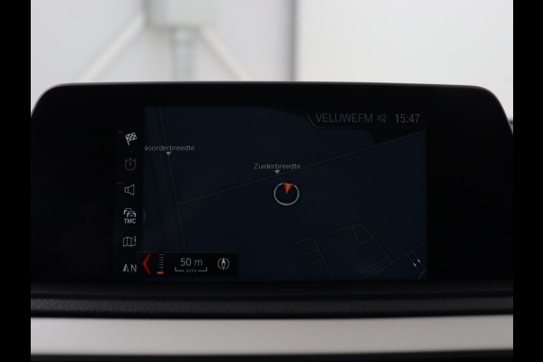 BMW 1-serie 116d | Navigatie | Parkeerhulp | Airco | Cruise control | Bluetooth | Keyless Start