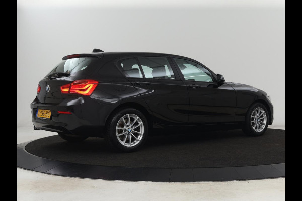 BMW 1-serie 116d | Navigatie | Parkeerhulp | Airco | Cruise control | Bluetooth | Keyless Start