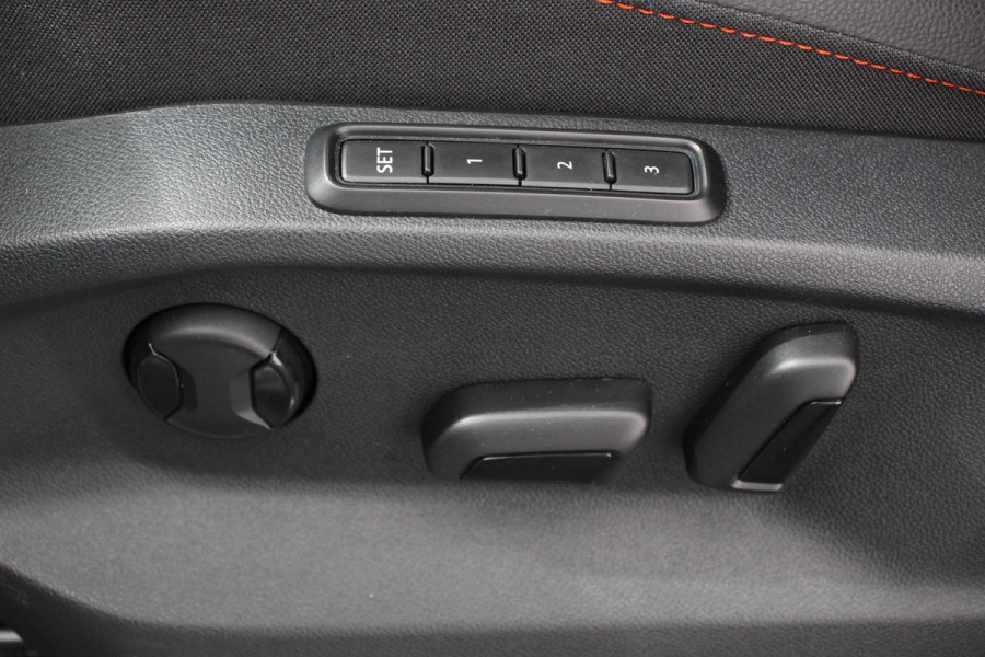 Seat Tarraco 1.5 TSI 150pk FR DSG 7p. | Navigatie | Apple Carplay/Android Auto | Camera | Parkeer sensoren | Digitale Cockpit | Lichtmetalen velgen | Stoelverwarming | Stoel bestuurder electrisch verstelbaar