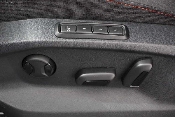 Seat Tarraco 1.5 TSI 150pk FR DSG 7p. | Navigatie | Apple Carplay/Android Auto | Camera | Parkeer sensoren | Digitale Cockpit | Lichtmetalen velgen | Stoelverwarming | Stoel bestuurder electrisch verstelbaar