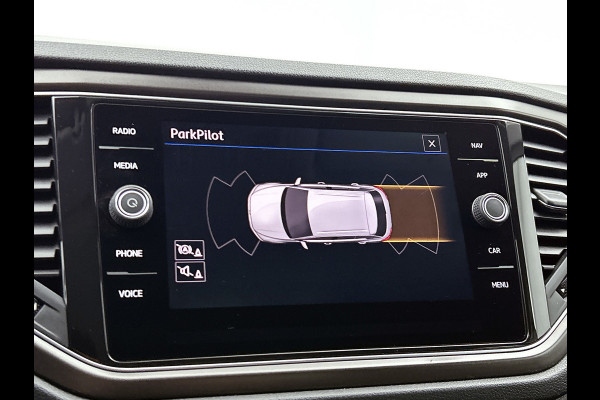 Volkswagen T-Roc 1.5 TSI Sport(Goed OnderH, Navi, StoelV, Camera, PDC V+A, Addapt Cruise, Etc)