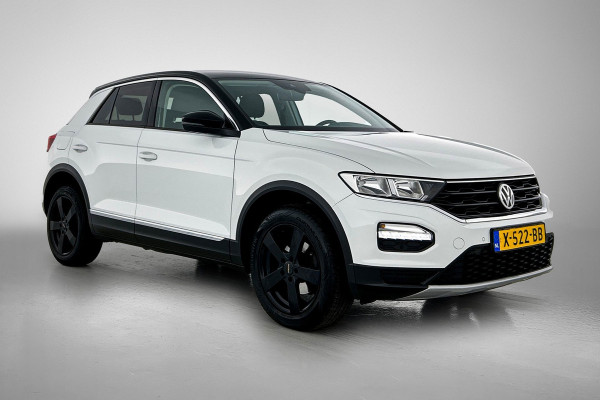 Volkswagen T-Roc 1.5 TSI Sport(Goed OnderH, Navi, StoelV, Camera, PDC V+A, Addapt Cruise, Etc)