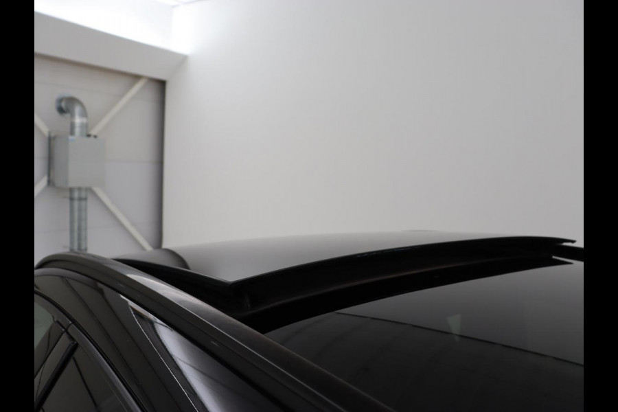 Mercedes-Benz GLA AMG 45 4MATIC Premium | Panoramadak | Leder | AMG Dynamic Plus | Carplay | Harman/Kardon | Memory | Stoelverwarming | Sportuitlaat | Camera | Keyless