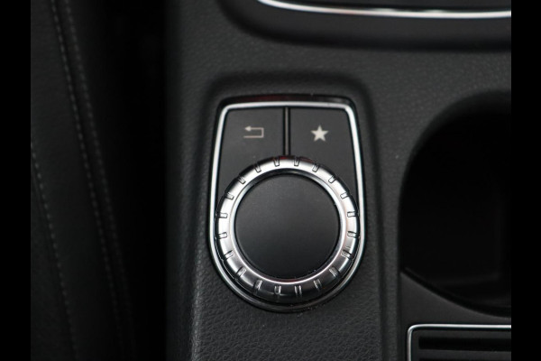 Mercedes-Benz GLA AMG 45 4MATIC Premium | Panoramadak | Leder | AMG Dynamic Plus | Carplay | Harman/Kardon | Memory | Stoelverwarming | Sportuitlaat | Camera | Keyless