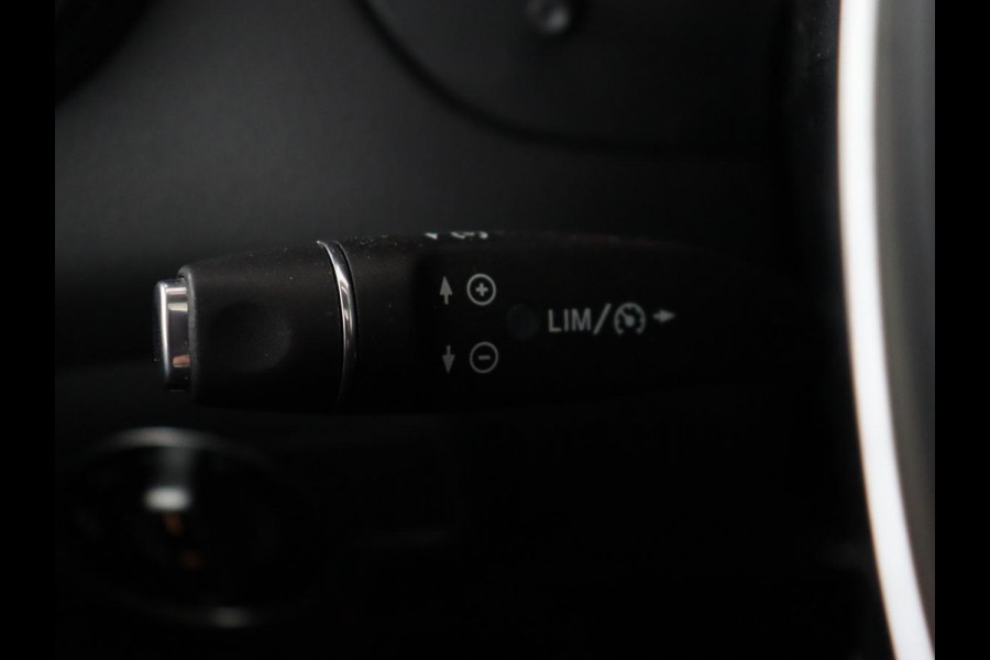 Mercedes-Benz GLA AMG 45 4MATIC Premium | Panoramadak | Leder | AMG Dynamic Plus | Carplay | Harman/Kardon | Memory | Stoelverwarming | Sportuitlaat | Camera | Keyless