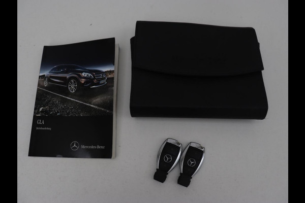 Mercedes-Benz GLA AMG 45 4MATIC Premium | Panoramadak | Leder | AMG Dynamic Plus | Carplay | Harman/Kardon | Memory | Stoelverwarming | Sportuitlaat | Camera | Keyless