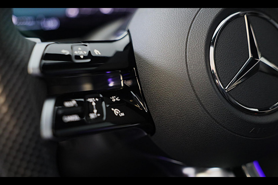 Mercedes-Benz C-Klasse 300 e AMG 63 Look / Burmester / Head Up / 360 Camera / Acc / Elek Stoelen / Full Leder / Open Pano / 20 Inc