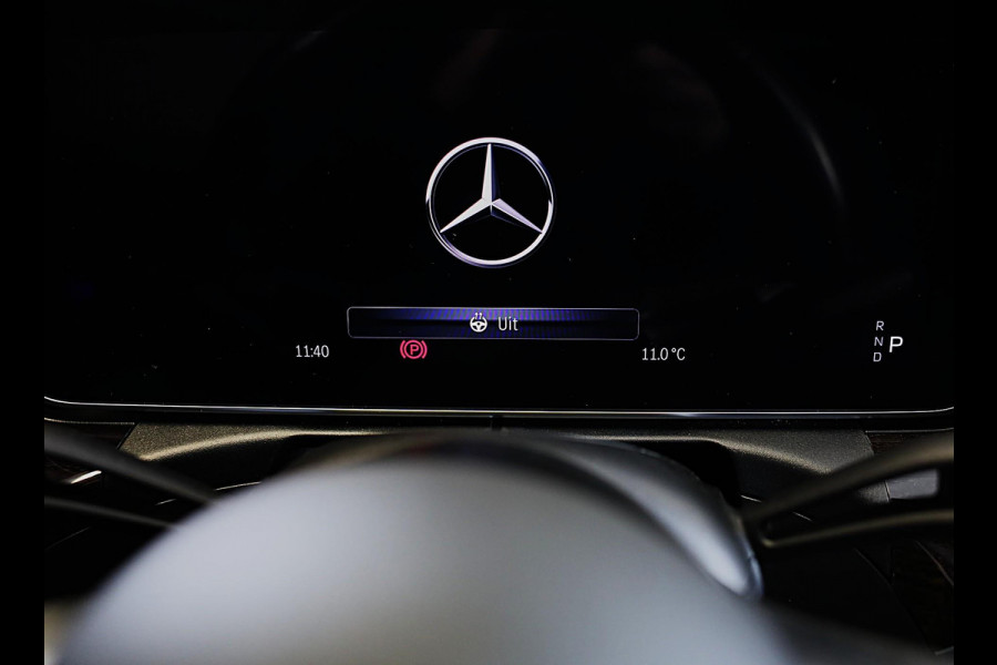 Mercedes-Benz C-Klasse 300 e AMG 63 Look / Burmester / Head Up / 360 Camera / Acc / Elek Stoelen / Full Leder / Open Pano / 20 Inc