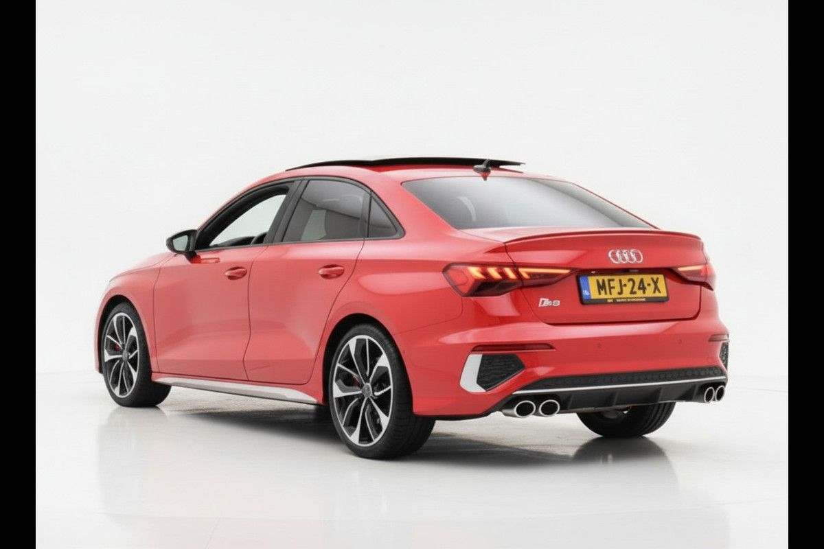 Audi A3 Limousine 2.0 TFSI 310PK S3 QUATTRO HEAD-UP/LEDER/PANORAMADAK