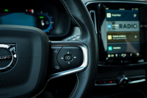 Volvo XC40 Recharge P8 AWD R-Design / Pano / Trehkaak / 19'' / Incl BTW