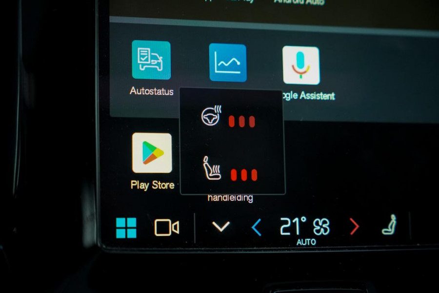 Volvo XC40 Recharge P8 AWD R-Design / Pano / Trehkaak / 19'' / Incl BTW