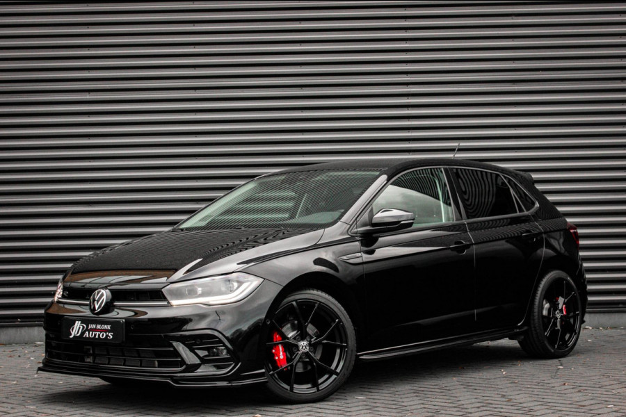 Volkswagen Polo 1.0 TSI 110PK DSG R-LINE / FULL BLACK / VERLAGINGSVEREN / APPLE CARPLAY / LED KOPLAMPEN / DIGITAL DASCH / MAXTON