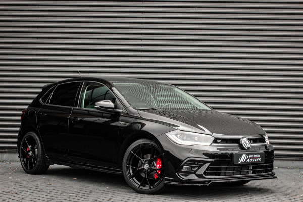 Volkswagen Polo 1.0 TSI 110PK DSG R-LINE / FULL BLACK / VERLAGINGSVEREN / APPLE CARPLAY / LED KOPLAMPEN / DIGITAL DASCH / MAXTON