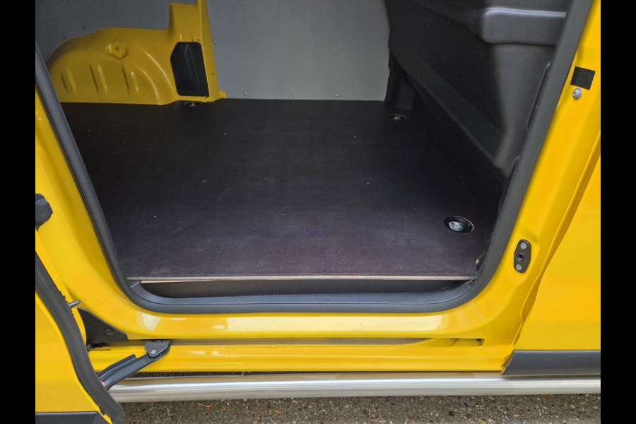 Opel Vivaro Electric L3 50 kWh Lange uitvoering XL Airco Cruise control Sidebar's & Rear bar