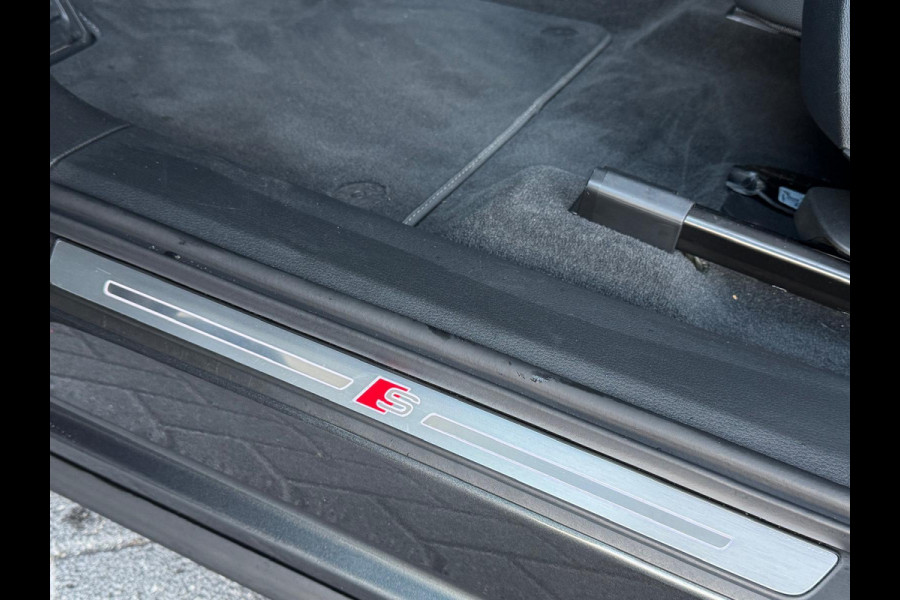 Audi e-tron 55 quattro S edition 95 kWh,2 X S-LINE, panoramadak, camera, vol opties, 25000 km, 1 e eigenaar, NL auto met nap