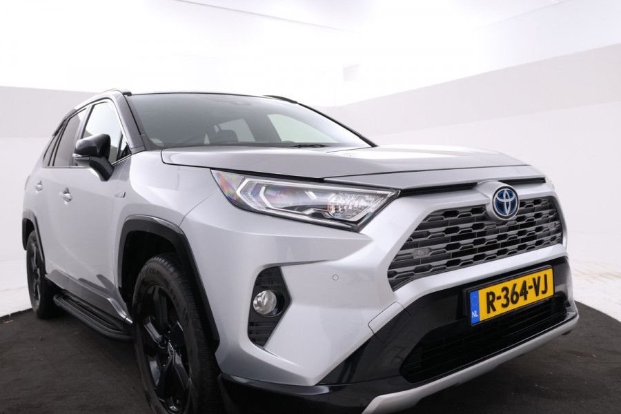 Toyota RAV4 2.5 Hybrid AWD Bi-Tone bomvol en awd!