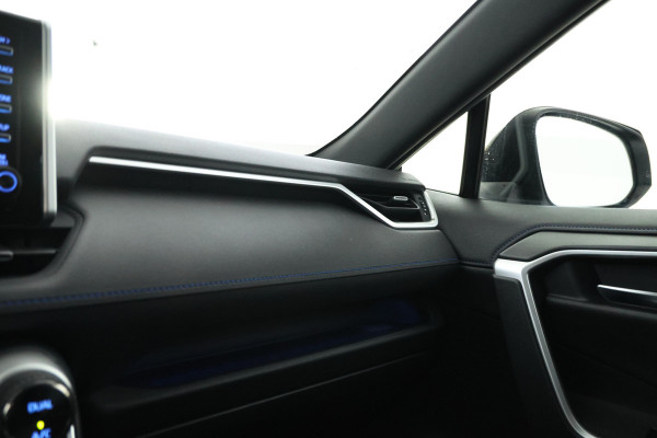 Toyota RAV4 2.5 Hybrid AWD Bi-Tone bomvol en awd!