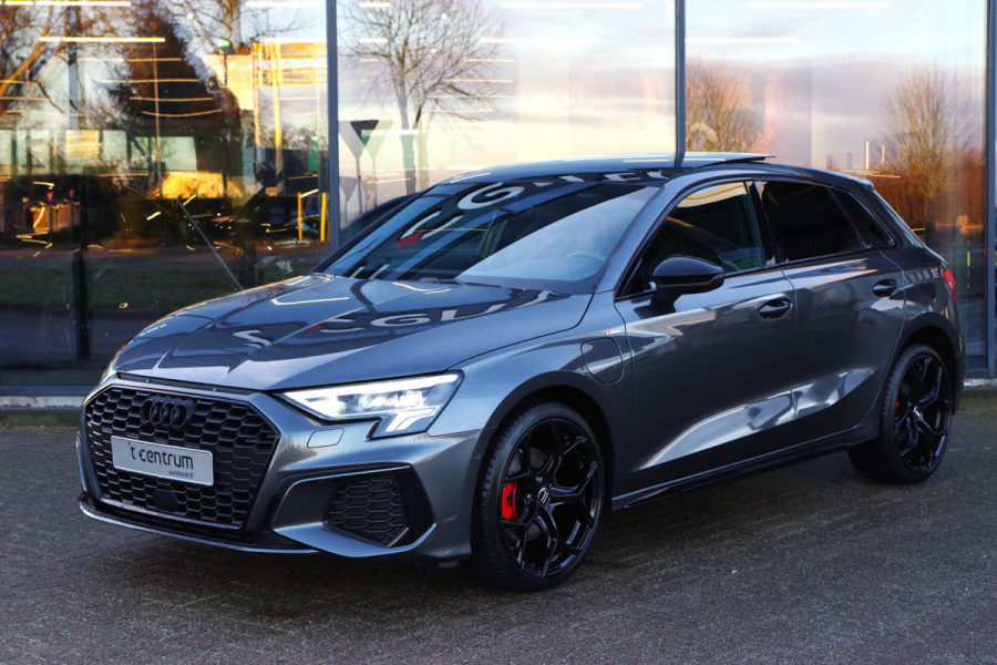 Audi A3 Sportback 40 TFSI e 204 PK S-Line Edition, Panoramadak, Sportstoelen, Camera, Adap. Cruise Control