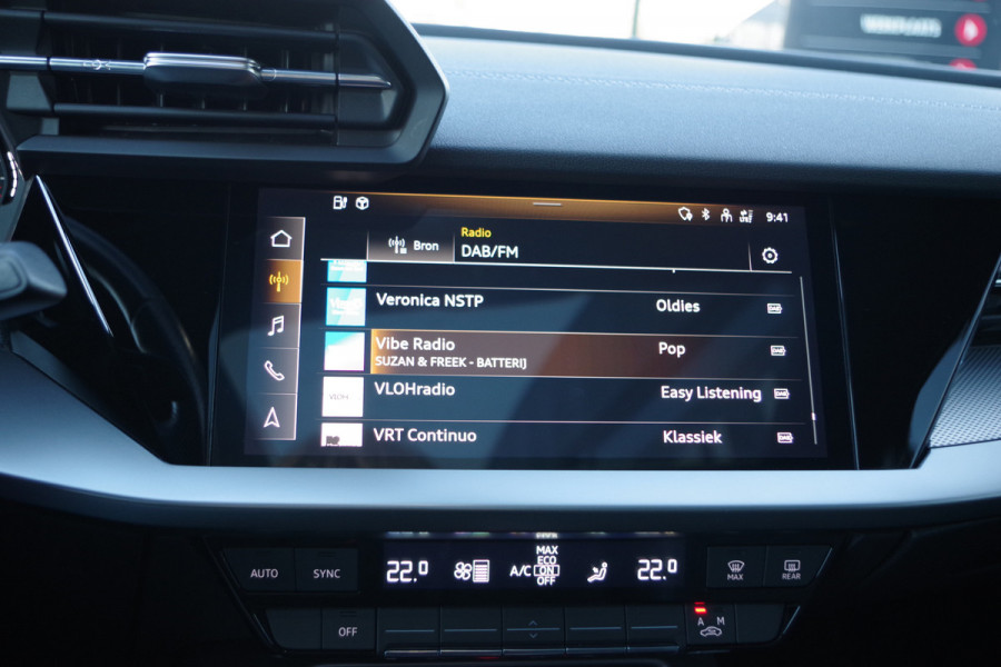 Audi A3 Sportback 40 TFSI e 204 PK S-Line Edition, Panoramadak, Sportstoelen, Camera, Adap. Cruise Control