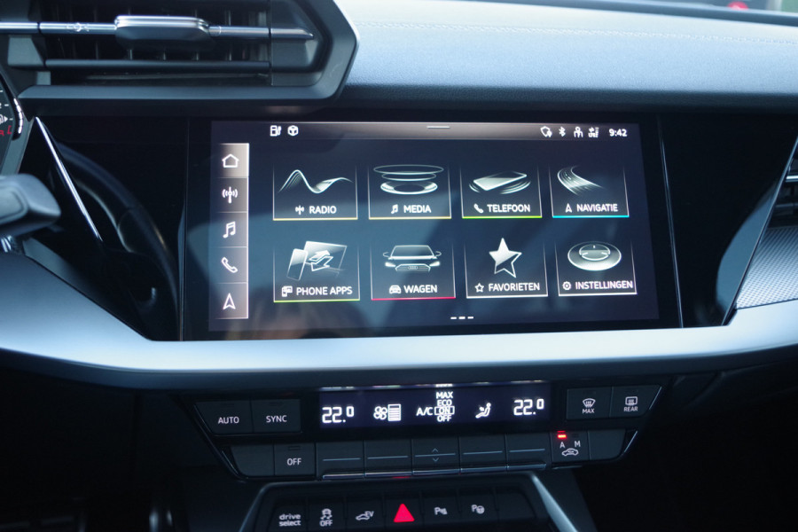 Audi A3 Sportback 40 TFSI e 204 PK S-Line Edition, Panoramadak, Sportstoelen, Camera, Adap. Cruise Control