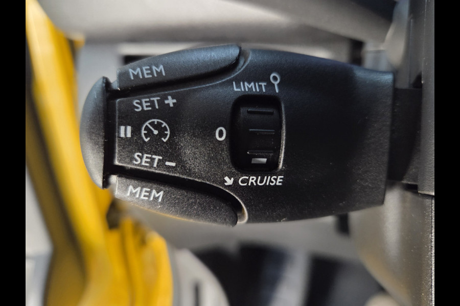 Peugeot e-Expert / Opel Vivaro Elektric L3 50 kWh Lange uitvoering XL Airco Cruise control Sidebar's & Rear bar